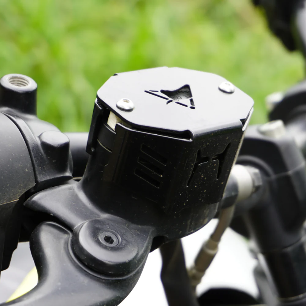 RE HUNTER BRAKE OIL RESERVOIR CAP FRONT - Image 8