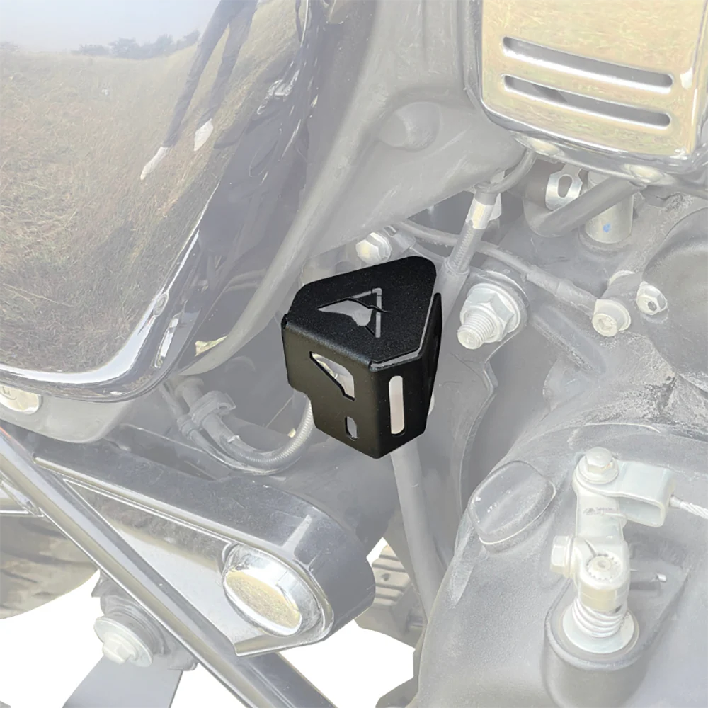 RE METEOR 350 REAR BRAKE OIL RESERVOIR COVER - Image 3