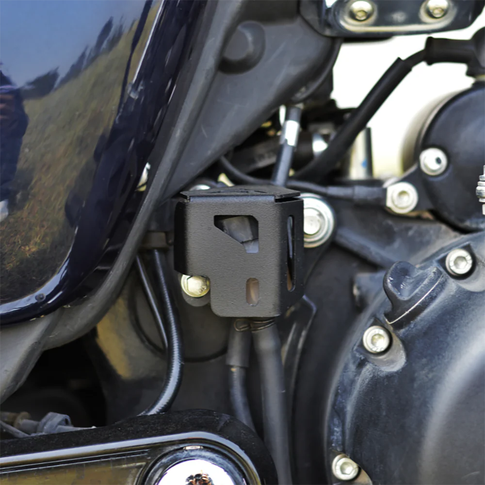 RE METEOR 350 REAR BRAKE OIL RESERVOIR COVER - Image 4