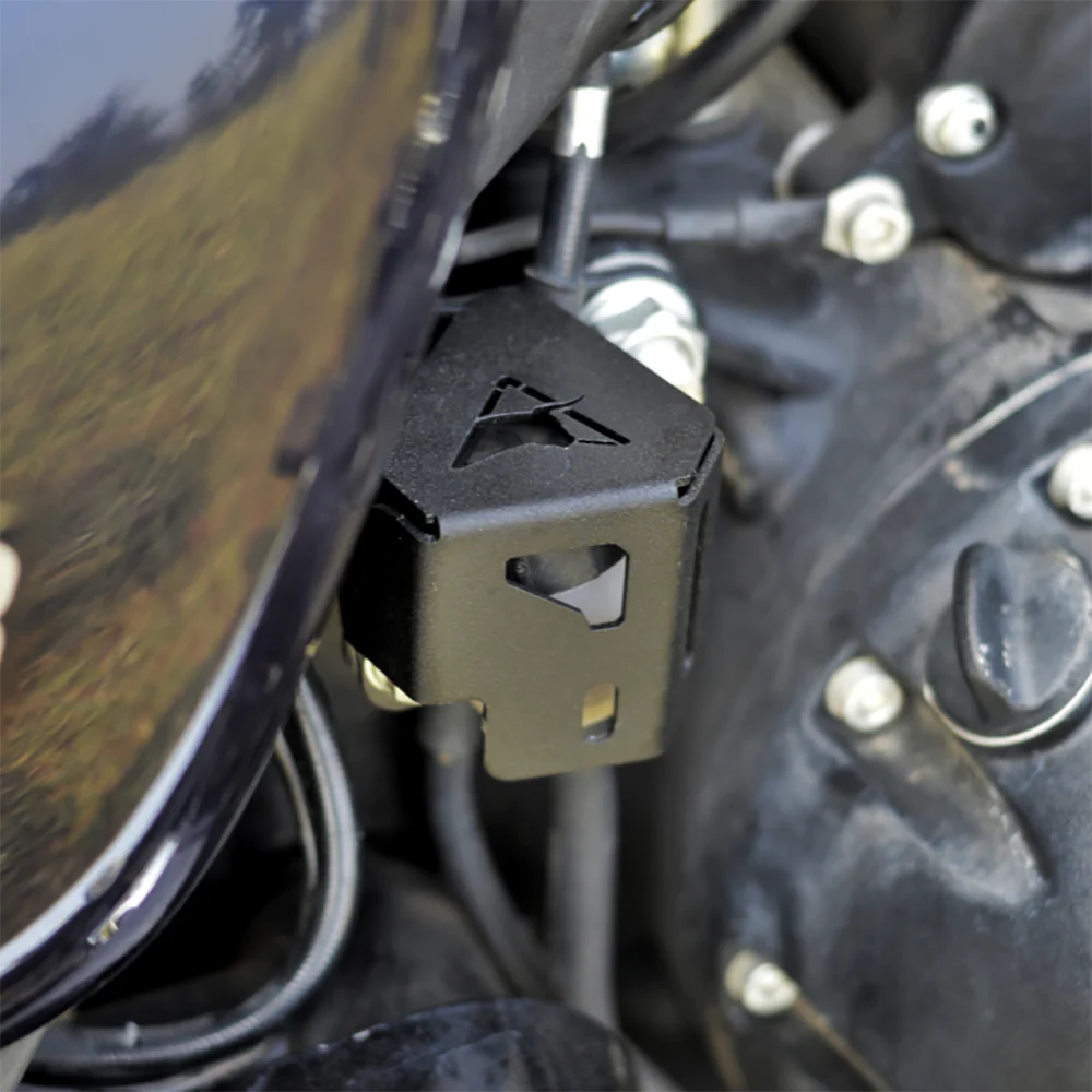 RE METEOR 350 REAR BRAKE OIL RESERVOIR COVER - Image 5